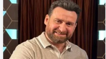 بطل مسرح الدولة.. نضال الشافعي يكشف أسرار وصوله إلى النجومية في موسم 2026